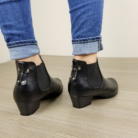 Black Faux Leather Ankle Chelsea Boots - Picture 6 of 8